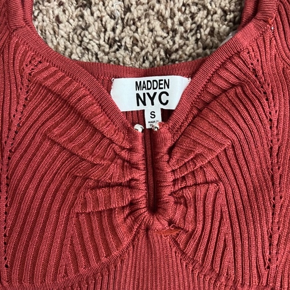 Gorgeous Ribbed Dress - Picture 2 of 4